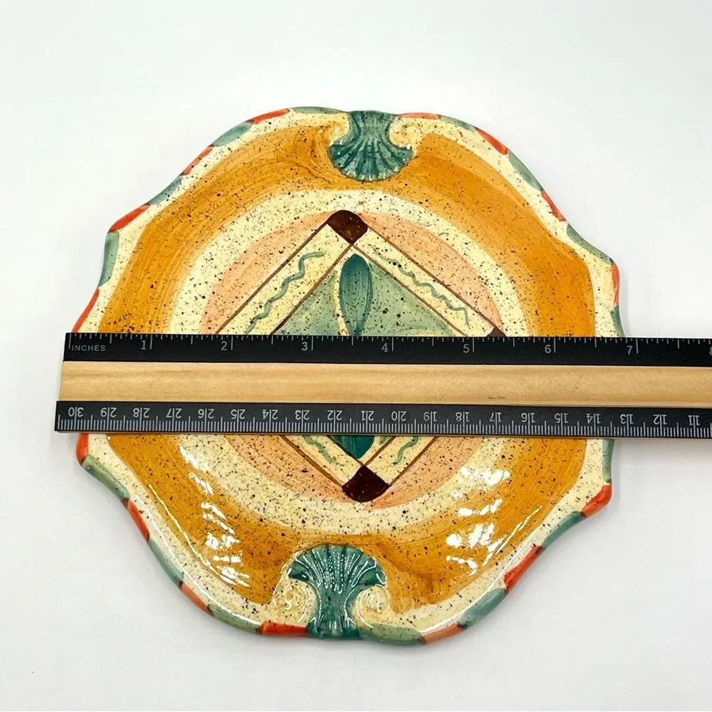 California Pantry Handpainted Speckled‎ Ceramic Scalloped Seashell Trivet